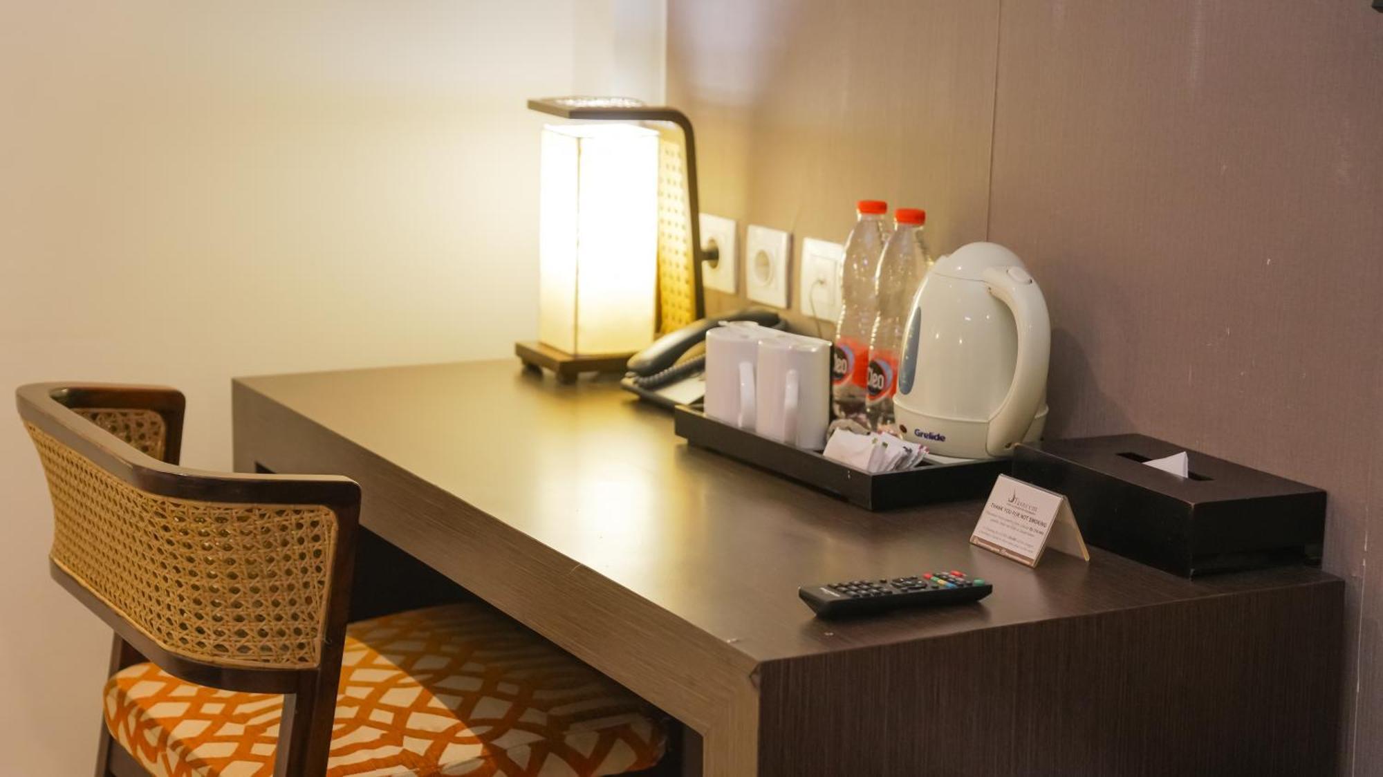 Tasneem Hotel Malioboro يوغياكارتا المظهر الخارجي الصورة
