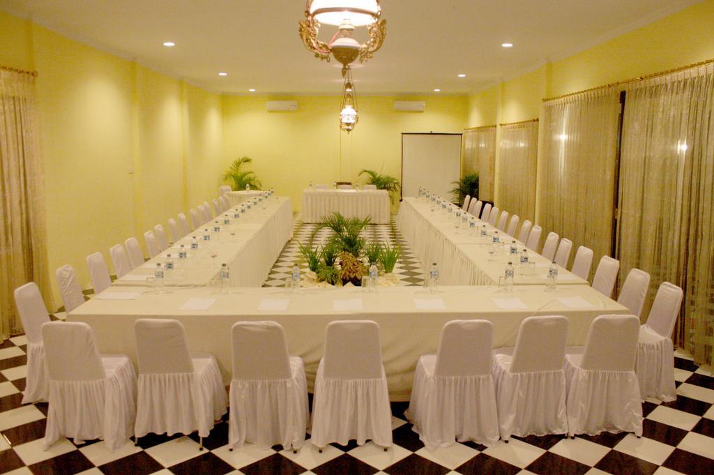 Tasneem Hotel Malioboro يوغياكارتا المظهر الخارجي الصورة